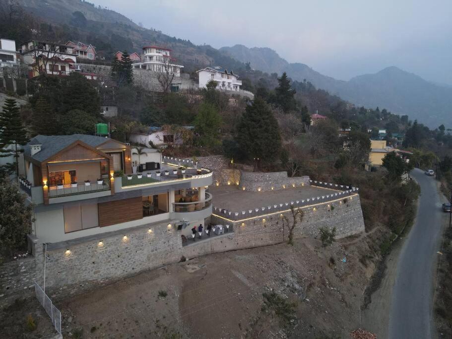 Whispering Pines Villa Bhimtal Exterior photo